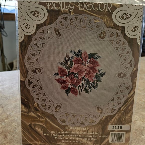 Willmaur Crafts Cross Stitch Poinsettia Doily Battenburg Lace edged #14 aida - Picture 2 of 10